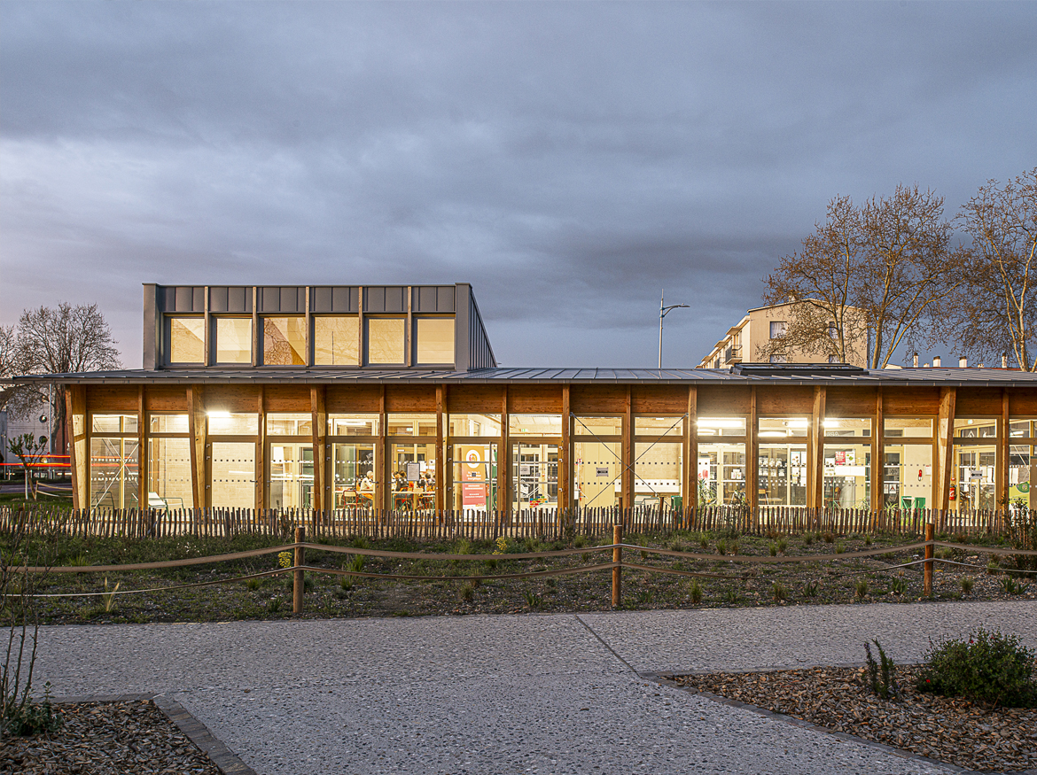<img alt="" src="/user/pages/03.projet/32.maison-des-transitions-ecologiques/maison-des-transitions-ecologiques-colomiers-cplus2-17.jpg?alt" />